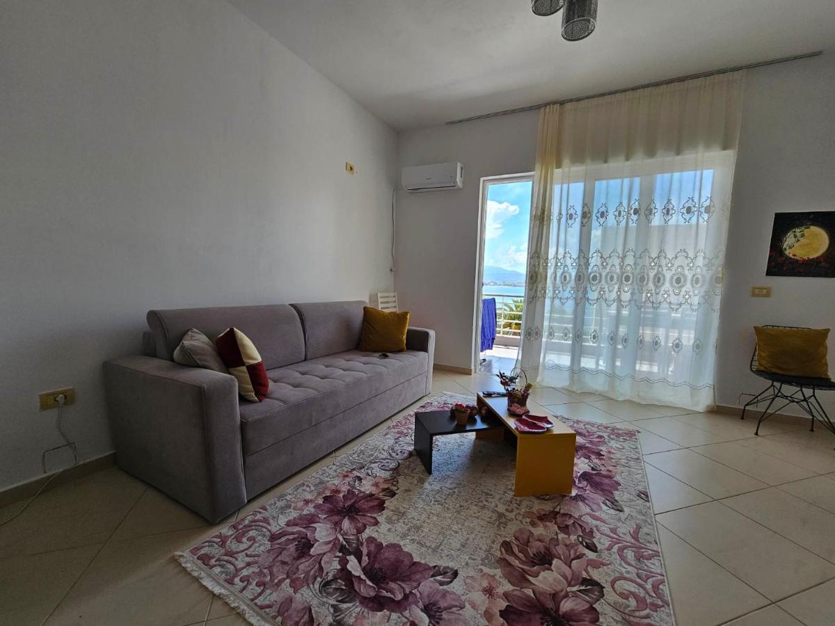 Sunshine Apartment ซารานเดอ ภายนอก รูปภาพ